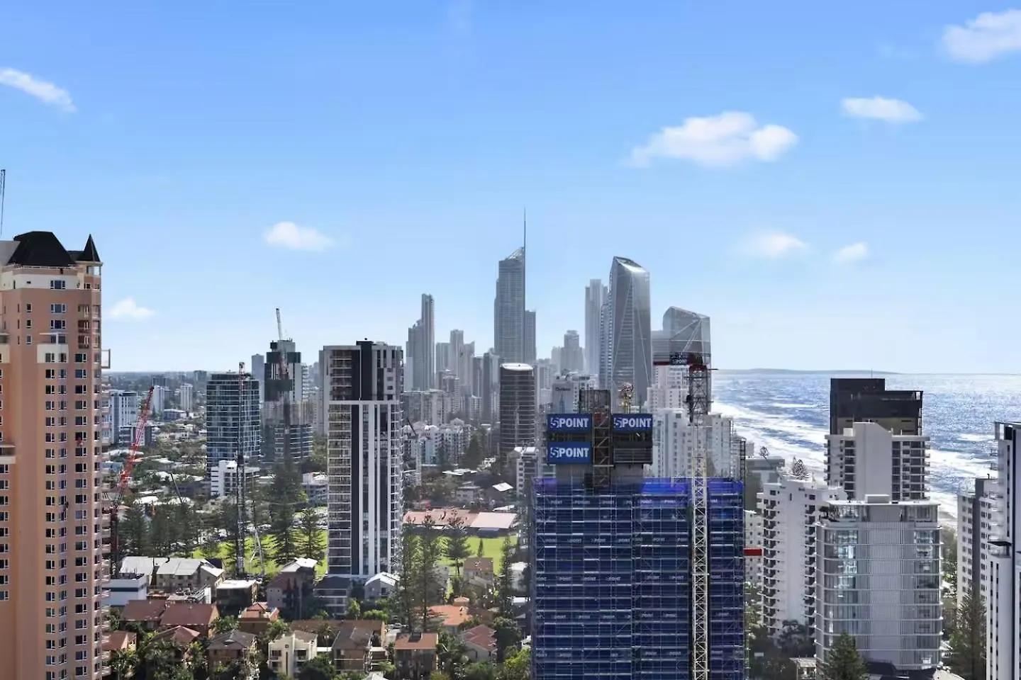 Beach Haven, 28Th Floor Ocean Views Gold Coast Apartmán